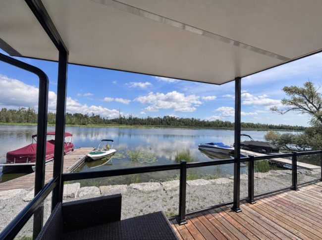 3 BEDROOM WATERFRONT COTTAGE IN LINDSAY ONTARIO